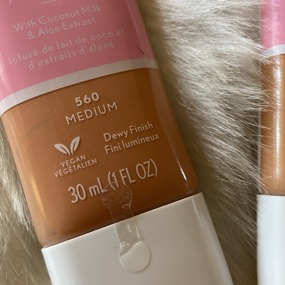 Covergirl clean fresh foundation set of two - Picture 2 of 3